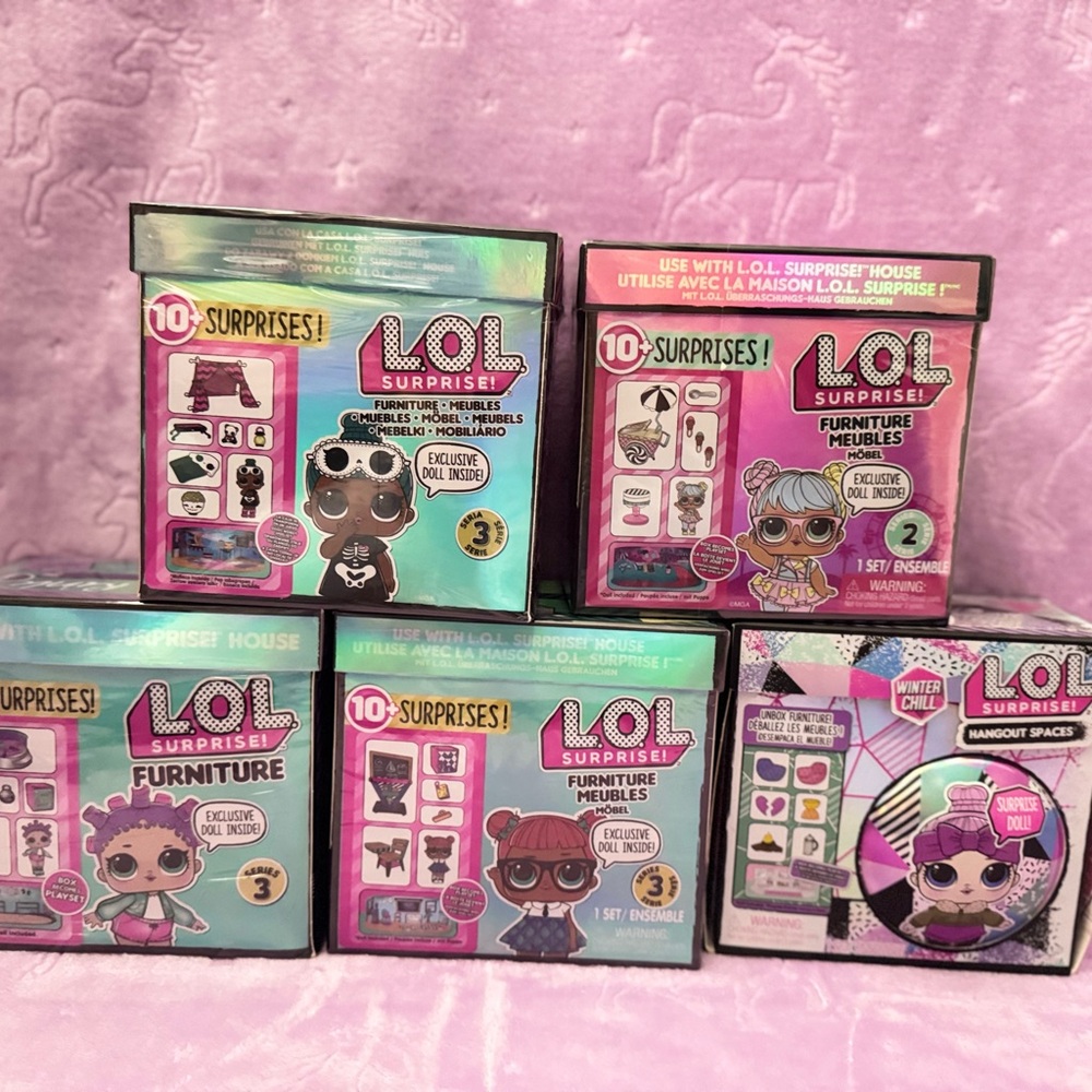 L.O.L. Surprise! Furniture Playsets - Pink, Blue, Black